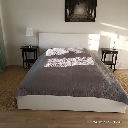 Dluga 35 *