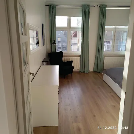 Dluga 35